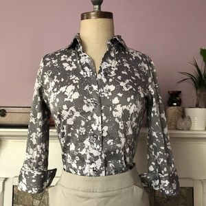 NY & Co Floral Fitted Blouse